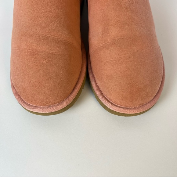 Women’s Pink Ugg Boots size 6 Bailey Button Classic Short Shearling Bootie - Picture 3 of 16